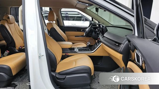 Kia Carnival 4th generation 2022 Белый из Кореи, фото 2