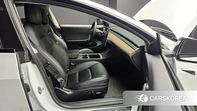 Tesla Model 3 2021 Белый из Кореи, фото 2