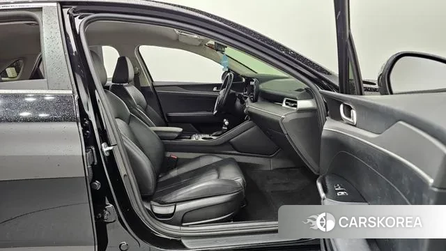 Kia K5 3rd generation 2021 Черный из Кореи, фото 2