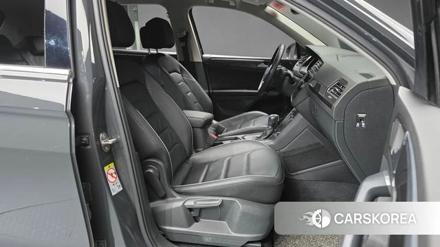 Volkswagen Tiguan second Generation 2018 Серый из Кореи, фото 2