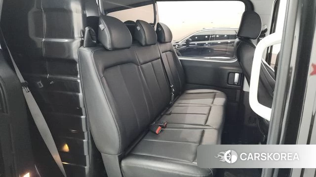 Hyundai Staria 2022 Черный из Кореи, фото 2
