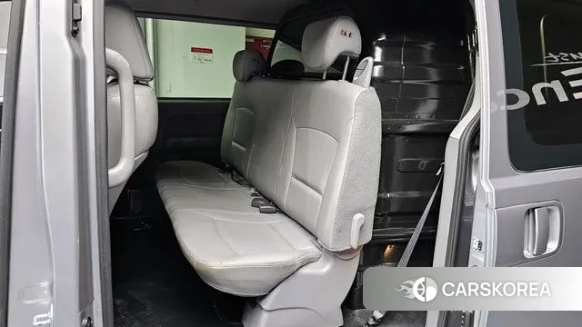 Hyundai The New Grand Starex 2021 Серебряный из Кореи, фото 2