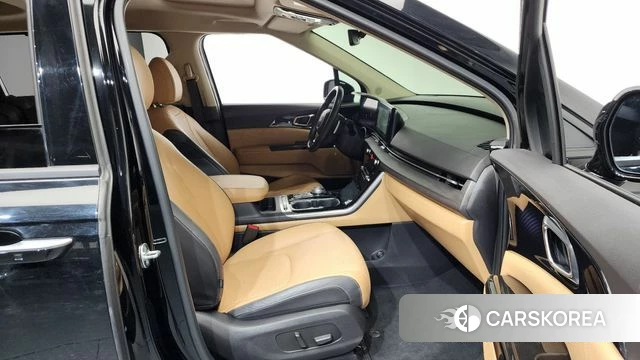 Kia Carnival 4th generation 2023 Черный из Кореи, фото 2