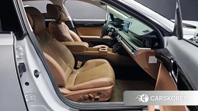 Hyundai Grandeur Hybrid (GN7) 2023 Белый из Кореи, фото 2