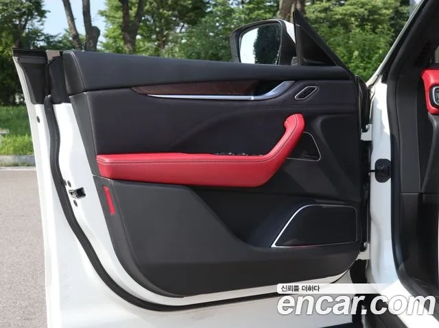 Maserati Levante id 2912786 из Кореи 2