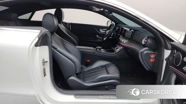 Mercedes-Benz E-Class W213 2019 Белый из Кореи, фото 2