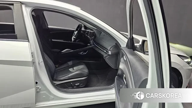 Hyundai Avante (CN7) 2023 Белый из Кореи, фото 2