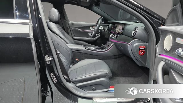 Mercedes-Benz E-Class W213 2022 Черный из Кореи, фото 2