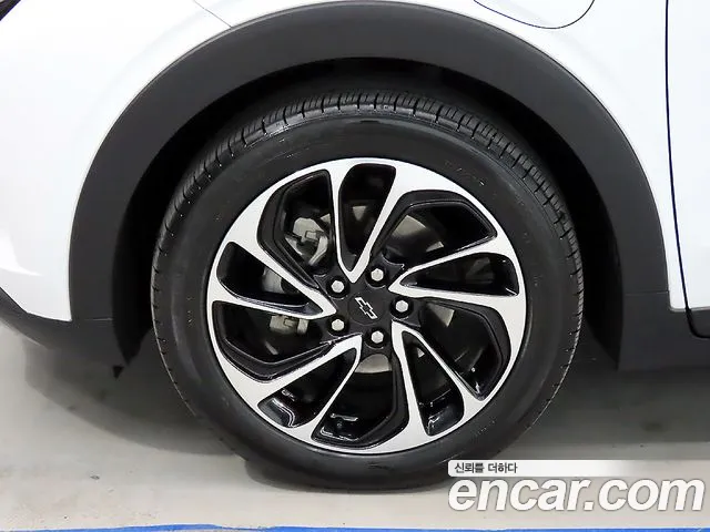 Chevrolet (GM Daewoo) Bolt EUV 2022 Белый из Кореи, фото 2