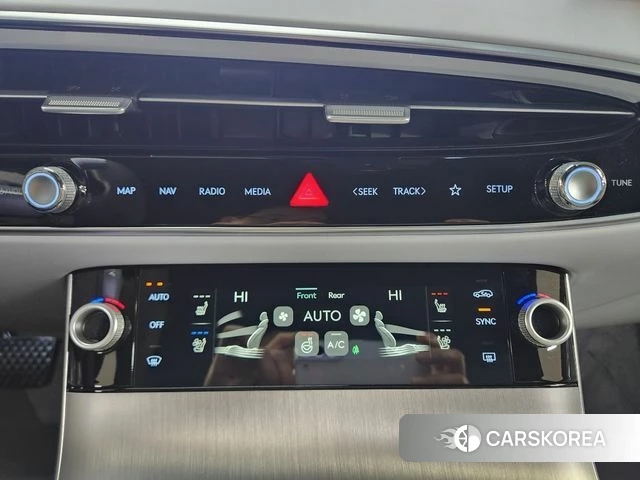 Genesis GV70 2026 Светло-серебряный цвет из Кореи, фото 2
