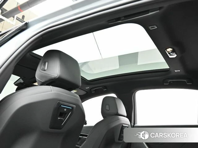 BMW 5 Series (G60) 2024 Серебристо-серый из Кореи, фото 2