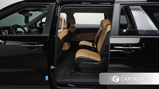 Kia Carnival 4th generation 2022 Черный из Кореи, фото 2