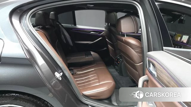 BMW 5 Series (G30) 2020 Серый из Кореи, фото 2