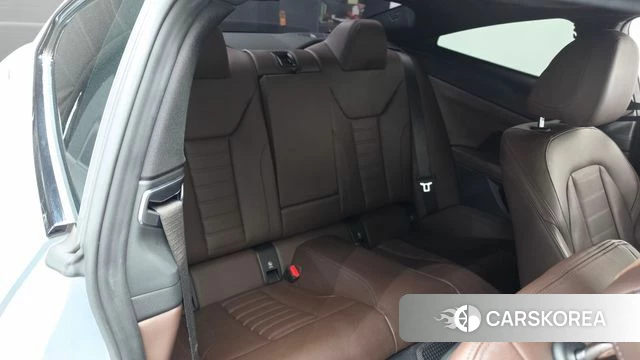 BMW 4 Series (G22) 2023 Цвет галактики из Кореи, фото 2