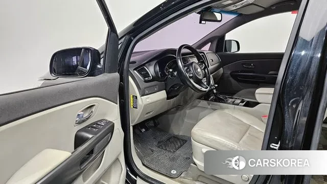 Kia All New Carnival 2018 Черный из Кореи, фото 2