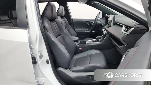 Toyota RAV4 5th Generation 2025 Белый из Кореи, фото 2