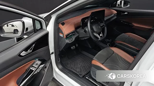 Volkswagen ID.4 2023 Белый из Кореи, фото 2