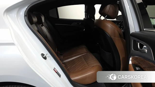 Genesis G70 2018 Белый из Кореи, фото 2