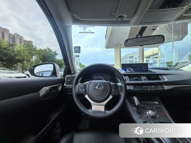 Lexus CT 2021 Белый из Китая, фото 2