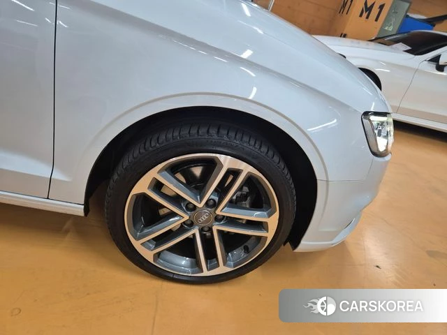 Audi New A3 2020 Белый из Кореи, фото 2
