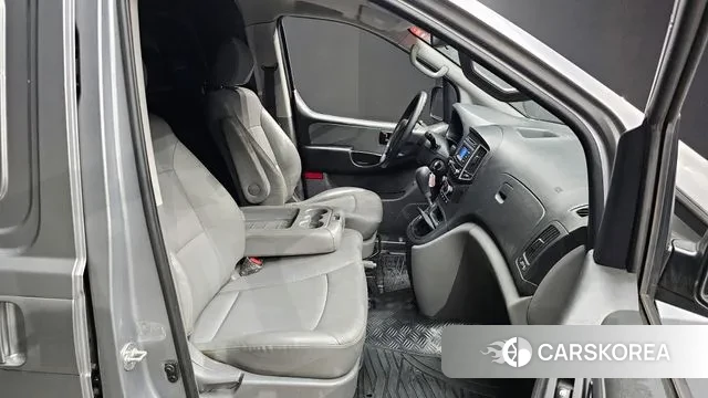 Hyundai The New Grand Starex 2019 Серебряный из Кореи, фото 2