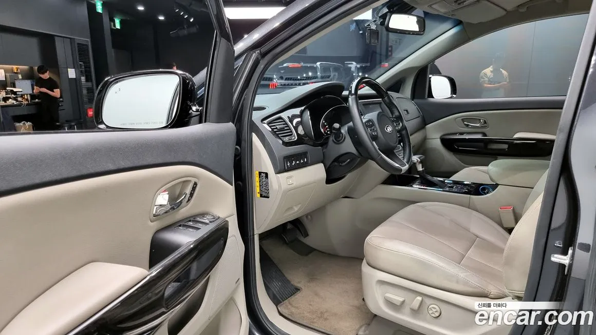 Kia The New Carnival 2019 Серый из Кореи, фото 2