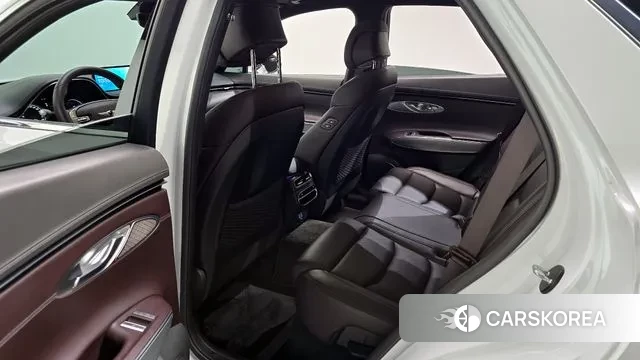 Genesis GV70 2022 Белый из Кореи, фото 2