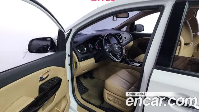 Kia The New Carnival 2018 Белый из Кореи, фото 2