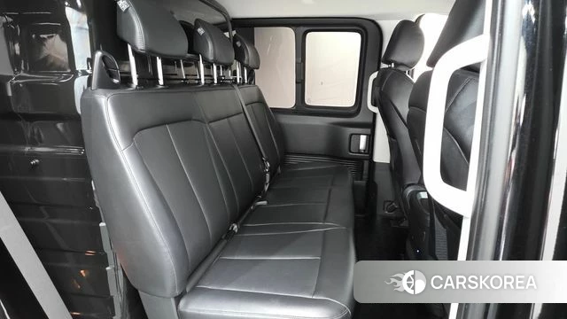 Hyundai Staria 2024 Черный из Кореи, фото 2