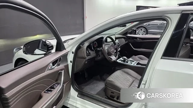 Kia Stinger Meister 2022 Белый из Кореи, фото 2