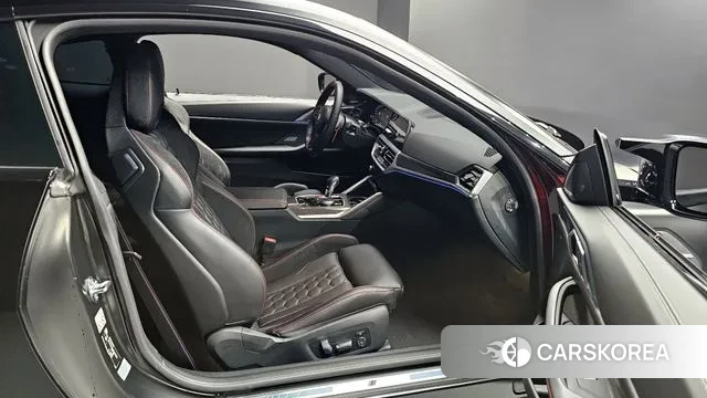 BMW M4 (G82) 2023 Черный из Кореи, фото 2