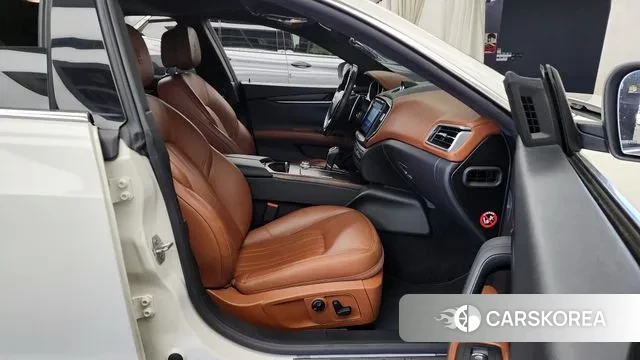 Maserati Ghibli 2018 Белый из Кореи, фото 2