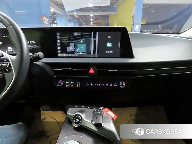 Kia EV6 2021 Жемчужный цвет из Кореи, фото 2