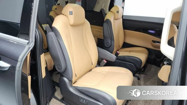 Kia Carnival 4th generation 2023 Серый из Кореи, фото 2