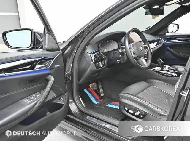 BMW 5 Series (G30) 2020 Серый из Кореи, фото 2