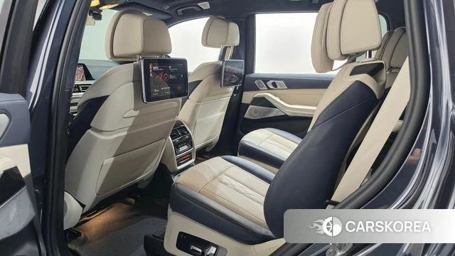 BMW X7 (G07) 2021 Серый из Кореи, фото 2