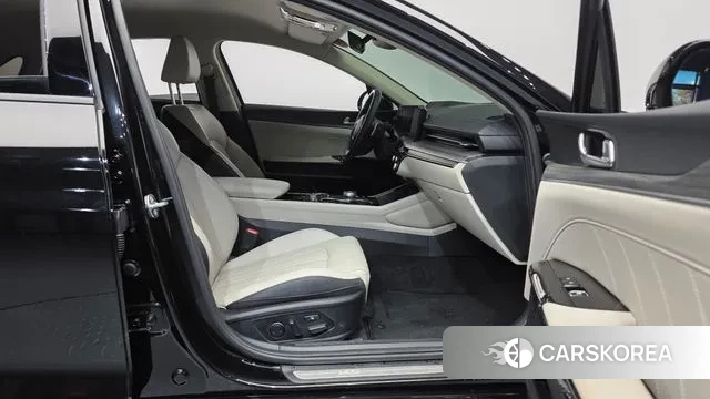 Kia The New K5 3rd generation 2023 Черный из Кореи, фото 2