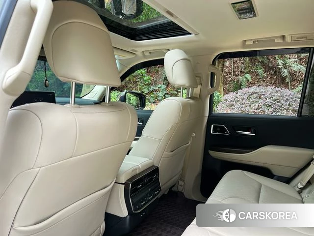 Toyota Land Cruiser (imported) 2026 Белый из Китая, фото 2