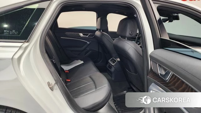 Audi A6 (C8) 2019 Белый из Кореи, фото 2