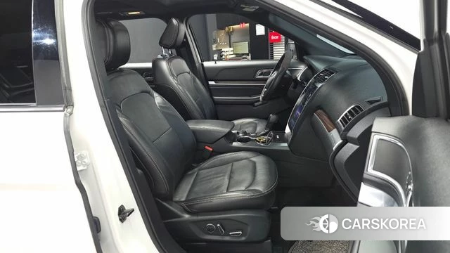 Ford Explorer 2018 Белый из Кореи, фото 2