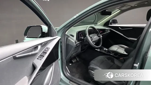 Kia Di Ol Nu Niro 2025 Светло-зеленый из Кореи, фото 2