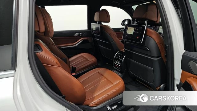 BMW X7 (G07) 2021 Белый из Кореи, фото 2