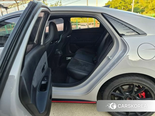 Hyundai Avante (CN7) 2022 Серебристо-серый из Кореи, фото 2