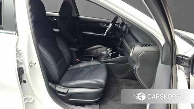 Kia Come New K3 2019 Белый из Кореи, фото 2
