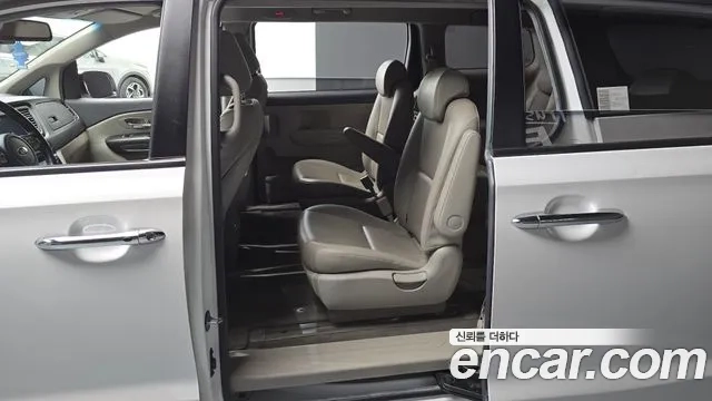 Kia The New Carnival 2018 Белый из Кореи, фото 2