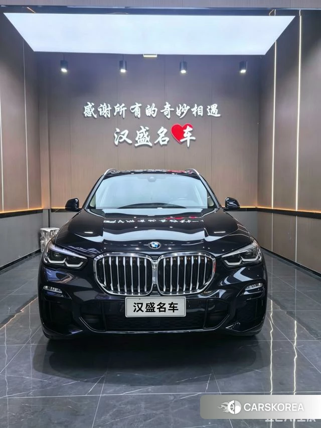BMW X5 (imported) 2021 Черный из Китая, фото 2