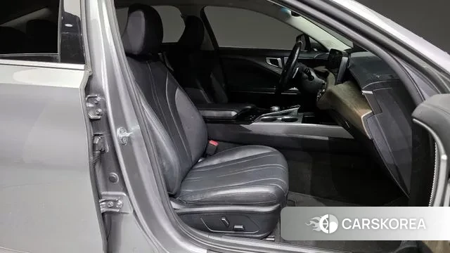 Kia K8 2021 Серебристо-серый из Кореи, фото 2