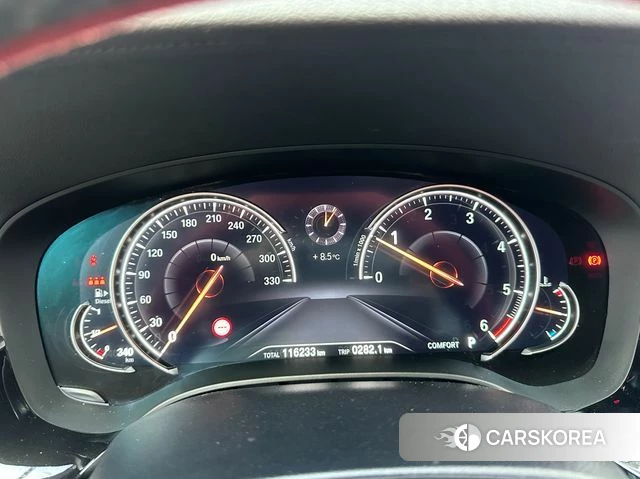 BMW 5 Series (G30) 2018 Небесно-голубой из Кореи, фото 2