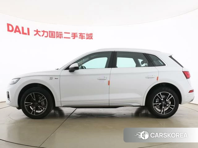 Audi Q5L Sportback 2025 Белый из Китая, фото 2