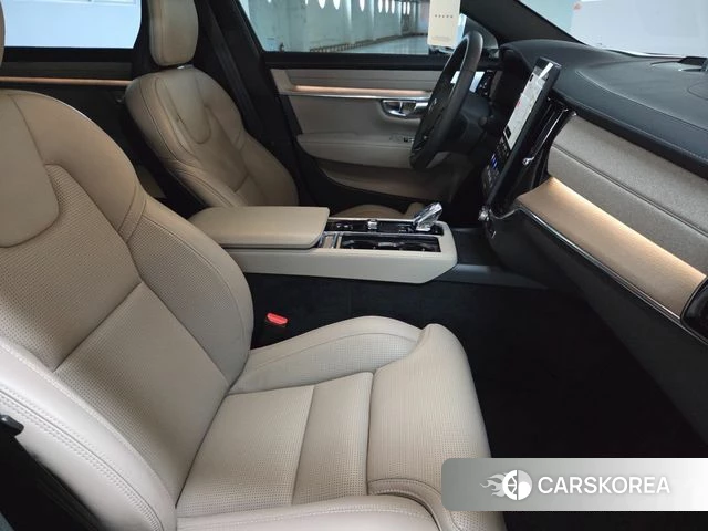 Volvo S90 2025 Белый из Кореи, фото 2